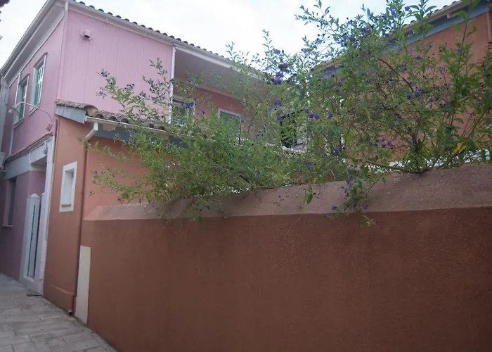 La Casa Rosa