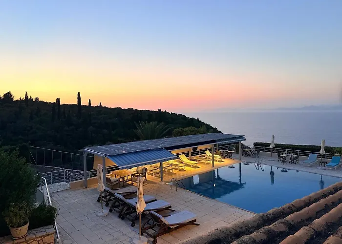 MIRA Resort Maizonettes